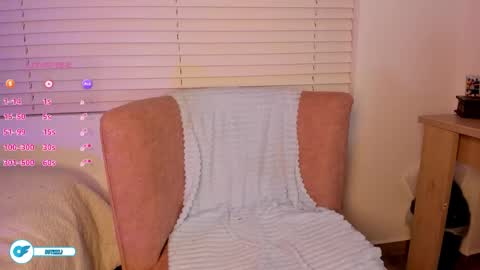 Snapshot of im_eli1 chatting on September 2025 03:28:01 AM Eli online show from September 2025 03:28:01 AM