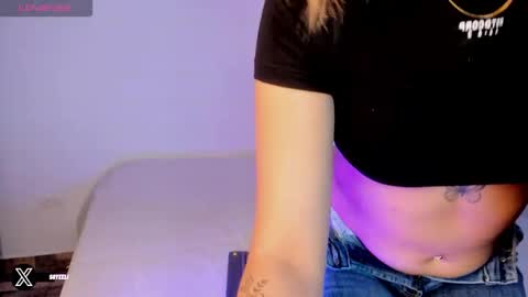 Snapshot of im_eli1 chatting on September 2025 04:03:01 AM Eli online show from September 2025 04:03:01 AM