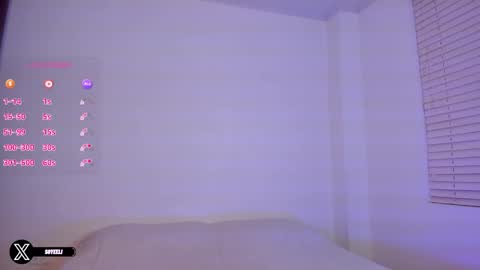 Snapshot of im_eli1 chatting on September 2025 04:24:02 AM Eli online show from September 2025 04:24:02 AM