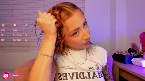 Snapshot of im_eli1 chatting on October 2025 03:07:02 AM Eli online show from October 2025 03:07:02 AM