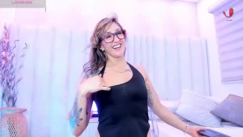 Helina online show from May 2026 02:45:01 PM