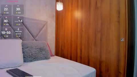 Manu  online show from December 2025 12:11:02 PM