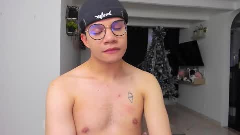 Snapshot of im_marco chatting on November 2025 10:34:02 PM Marco online show from November 2025 10:34:02 PM