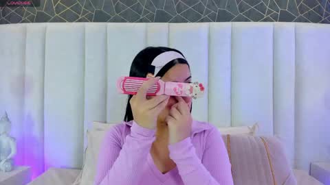 im_miadoll online show from April 2026 12:14:01 PM