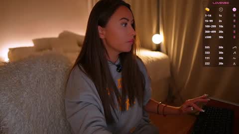 Snapshot of im_milla chatting on March 2025 02:02:02 PM Milla online show from March 2025 02:02:02 PM
