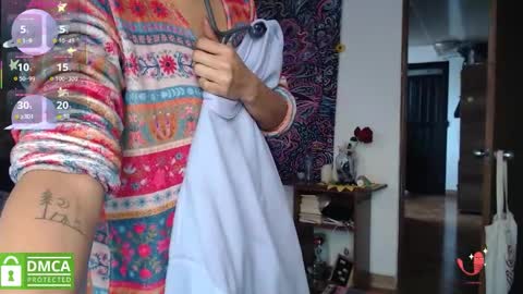 Cutie pie online show from October 2025 02:05:01 PM