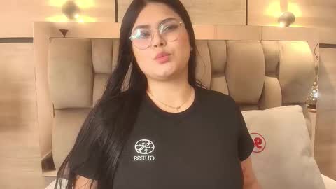 im mou  online show from December 2025 12:14:02 PM