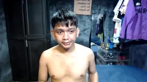 Snapshot of im_pinoyjerry chatting on October 2025 03:28:02 AM jerry online show from October 2025 03:28:02 AM