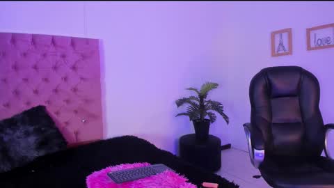 Snapshot of im_ralff chatting on February 2026 08:16:02 PM RALF online show from February 2026 08:16:02 PM