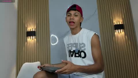 im_sebaslopez online show from January 2025 04:00:01 AM