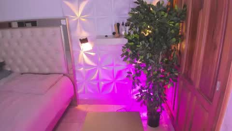 im_sebaslopez online show from September 2025 11:15:01 AM