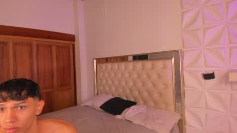 im_sebaslopez online show from May 2026 12:21:01 PM