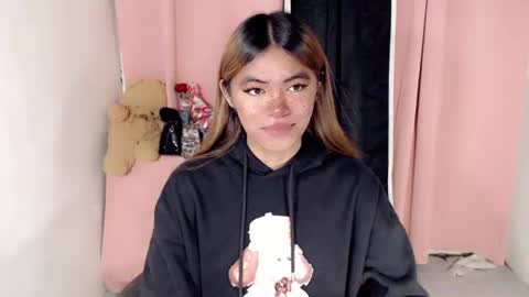 Snapshot of im_yourfairyannaxx chatting on April 2026 07:33:02 PM im_yourfairyannaxx online show from April 2026 07:33:02 PM