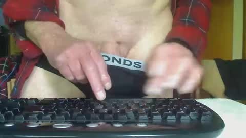 Snapshot of imaussiechris chatting on November 2025 12:33:01 AM Aussie Guy online show from November 2025 12:33:01 AM