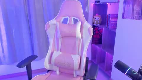 Snapshot of imbabedani chatting on December 2025 09:34:02 PM Danibabe online show from December 2025 09:34:02 PM