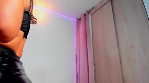 Dayana  online show from December 2024 07:18:01 AM