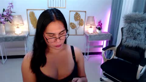 Snapshot of imdestined_foryou chatting on January 2025 05:28:02 AM Ashley online show from January 2025 05:28:02 AM