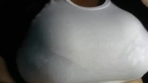 mia latina online show from October 2025 07:12:01 PM