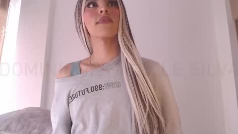     online show from October 2025 02:04:01 PM