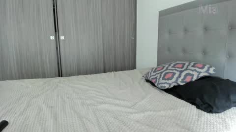 Snapshot of immia_rosse chatting on January 2025 01:03:01 AM mia --------- COL TIME online show from January 2025 01:03:01 AM