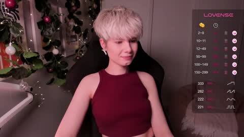 Snapshot of imnotmia chatting on December 2024 08:16:01 PM Mia online show from December 2024 08:16:01 PM