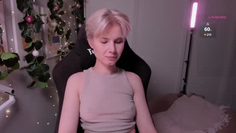 Snapshot of imnotmia chatting on January 2025 08:32:01 PM Mia online show from January 2025 08:32:01 PM