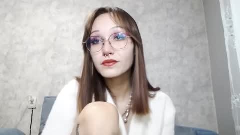 Snapshot of imogeneronson chatting on September 2025 10:17:02 AM Alice online show from September 2025 10:17:02 AM