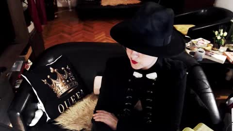 Snapshot of imperatrizasado chatting on April 2026 07:01:01 PM Empress online show from April 2026 07:01:01 PM