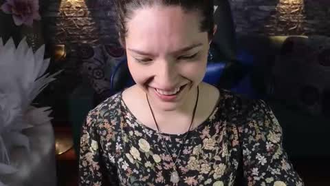 Karen  online show from October 2025 07:38:01 PM