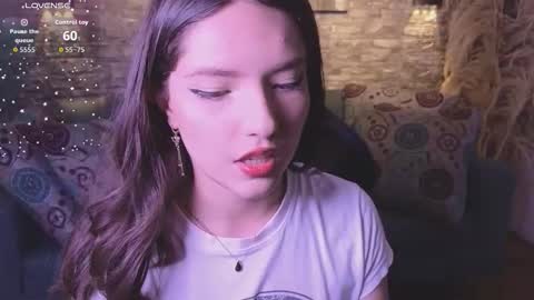 Karen  online show from November 2025 07:25:01 PM