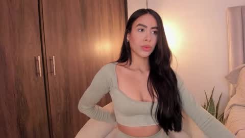 sarah online show from October 2025 10:41:02 PM