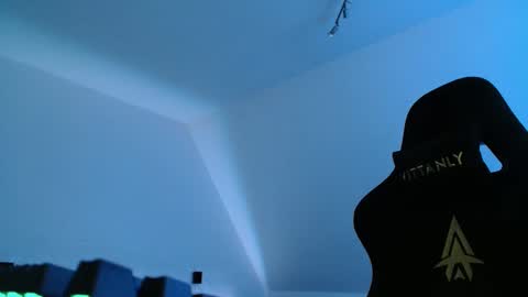 Flummi online show from November 2025 02:29:02 PM