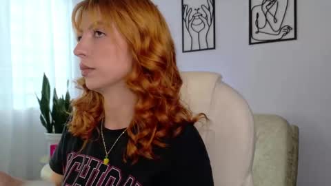 Snapshot of imsiennabellucci chatting on September 2025 08:53:01 PM Sienna online show from September 2025 08:53:01 PM