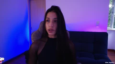 Snapshot of imtaylor__ chatting on October 2025 08:38:01 PM TAYLOR online show from October 2025 08:38:01 PM