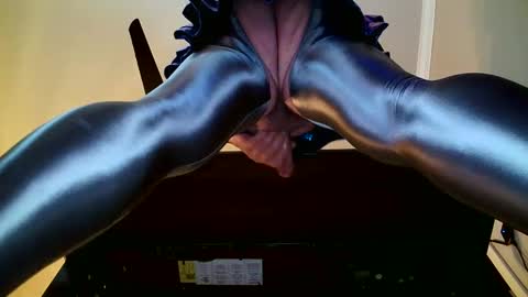 Snapshot of imthebat chatting on February 2025 06:01:02 AM DadBod online show from February 2025 06:01:02 AM