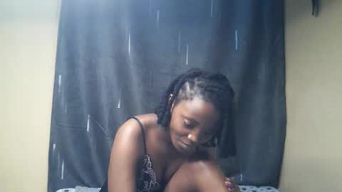 Snapshot of imyour_girl chatting on November 2025 07:30:02 PM Im sonny online show from November 2025 07:30:02 PM