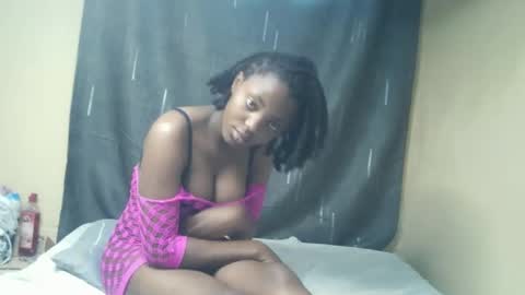 Snapshot of imyour_girl chatting on November 2025 08:15:01 AM Im sonny online show from November 2025 08:15:01 AM