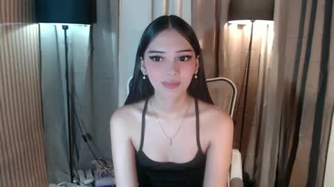 Aki online show from November 2025 02:32:01 AM