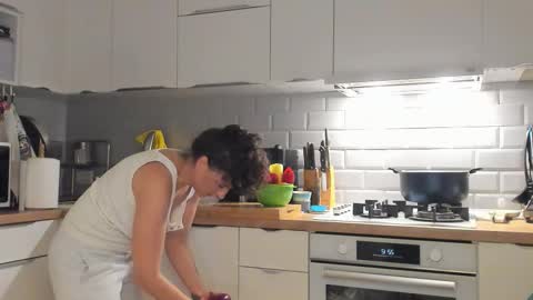 Ina Kush online show from October 2025 07:10:02 PM