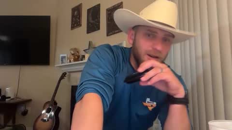 Inmate1993 online show from May 2026 06:01:01 PM