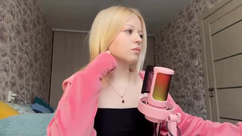 Lola online show from February 2026 11:28:02 AM