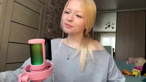 Lola online show from February 2026 09:10:02 AM