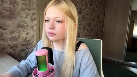 Lola online show from March 2026 12:08:01 PM