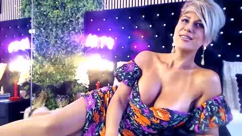 Snapshot of inanna_ishtar1 chatting on October 2025 09:37:01 AM inanna_ishtar1 online show from October 2025 09:37:01 AM