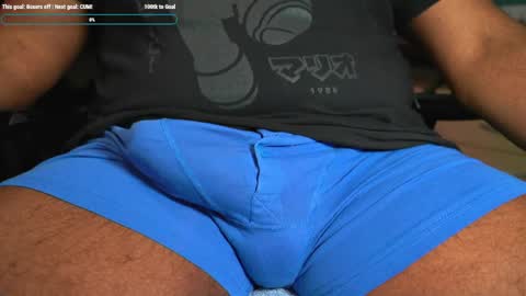 Snapshot of inchesblackuk chatting on May 2026 12:10:01 PM Inches online show from May 2026 12:10:01 PM