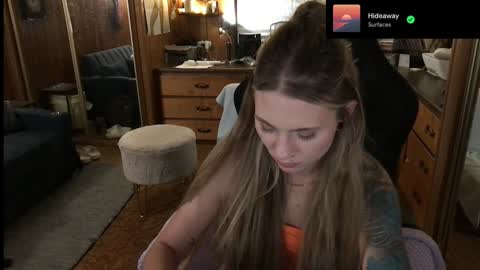 Snapshot of incognitoqueen chatting on December 2024 09:01:01 AM Carter online show from December 2024 09:01:01 AM