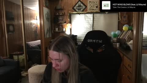 Snapshot of incognitoqueen chatting on December 2024 08:21:01 AM Carter online show from December 2024 08:21:01 AM