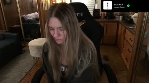 Snapshot of incognitoqueen chatting on January 2025 11:16:02 AM Carter online show from January 2025 11:16:02 AM