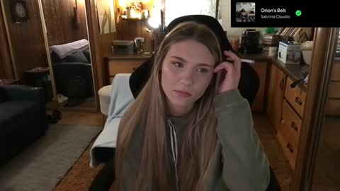 Snapshot of incognitoqueen chatting on January 2025 01:42:02 AM Carter online show from January 2025 01:42:02 AM