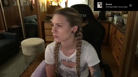 Snapshot of incognitoqueen chatting on January 2025 07:32:02 AM Carter online show from January 2025 07:32:02 AM